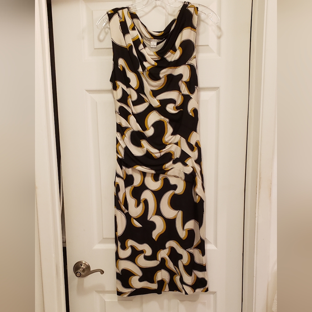 Diane Von Furstenberg sleeveless below knee dress